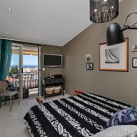 2 Bedroom 'marley' Makarska