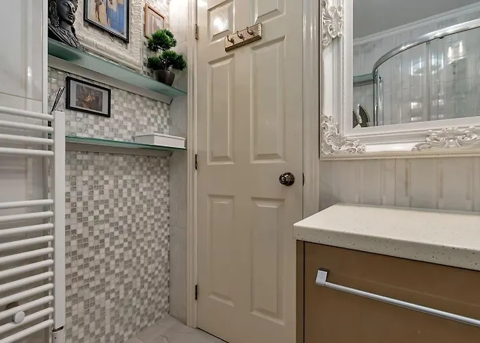 2 Bedroom 'marley'