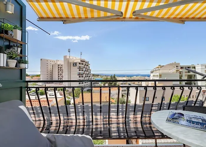 Apartment 2 Bedroom 'marley' Makarska