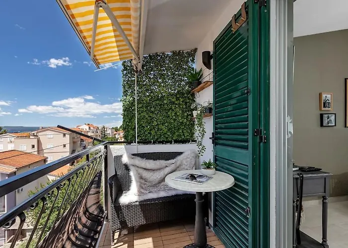 Apartment 2 Bedroom 'marley' *