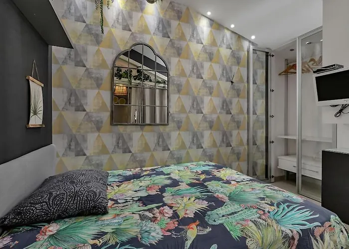 Apartment 2 Bedroom 'marley' Makarska